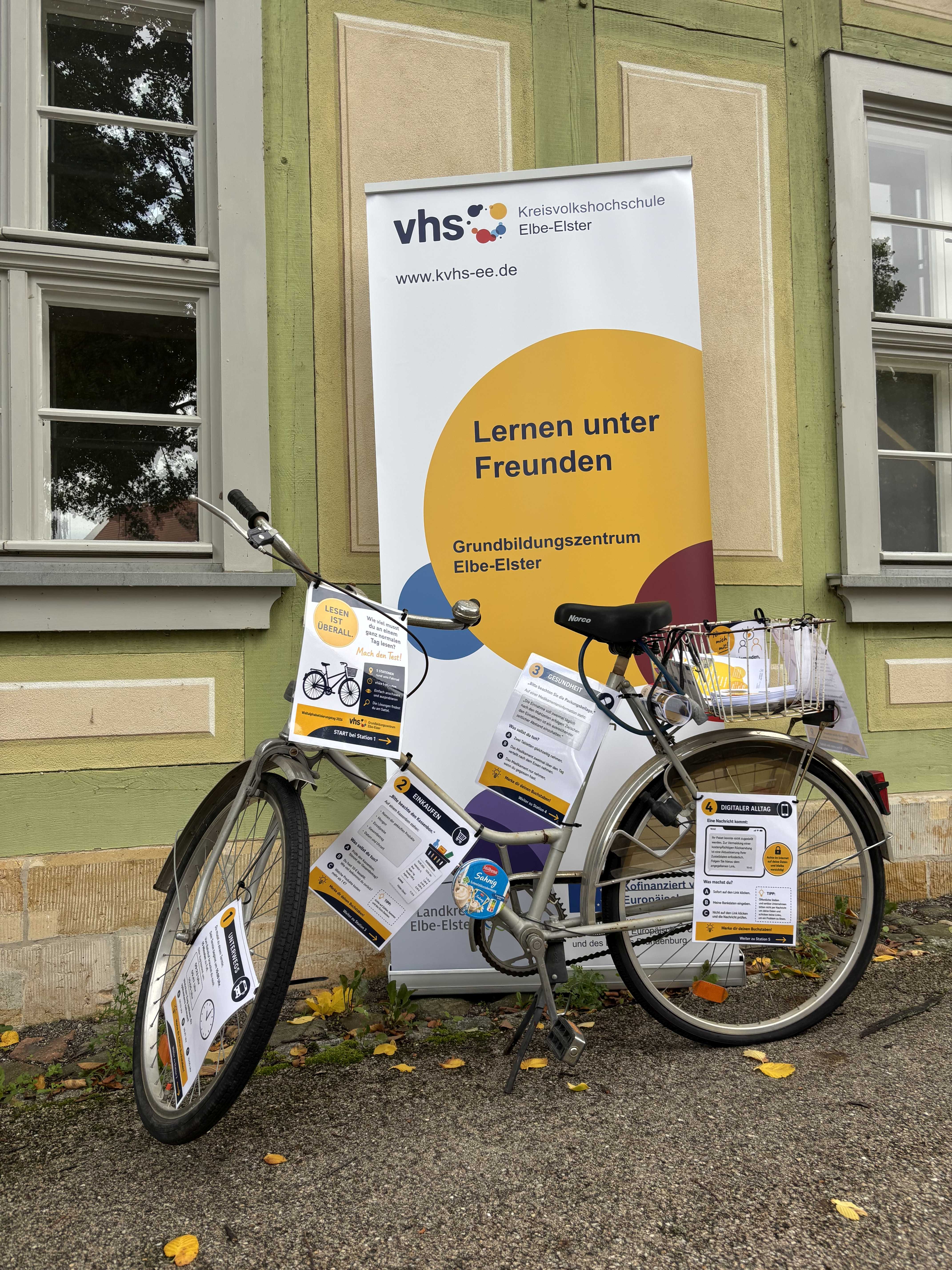 Öffnet die Seite 'Lesen ist überall – Aktionsfahrrad zum Weltalphabetisierungstag'